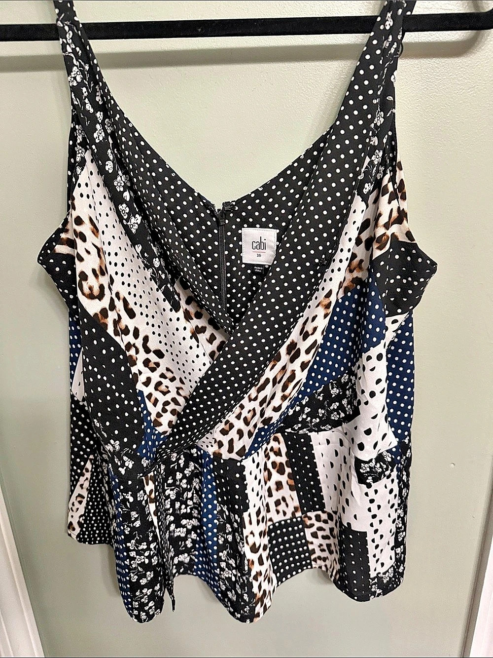Gabi Crossover Cami Color Block Cami Black & White Size 16 Like New
